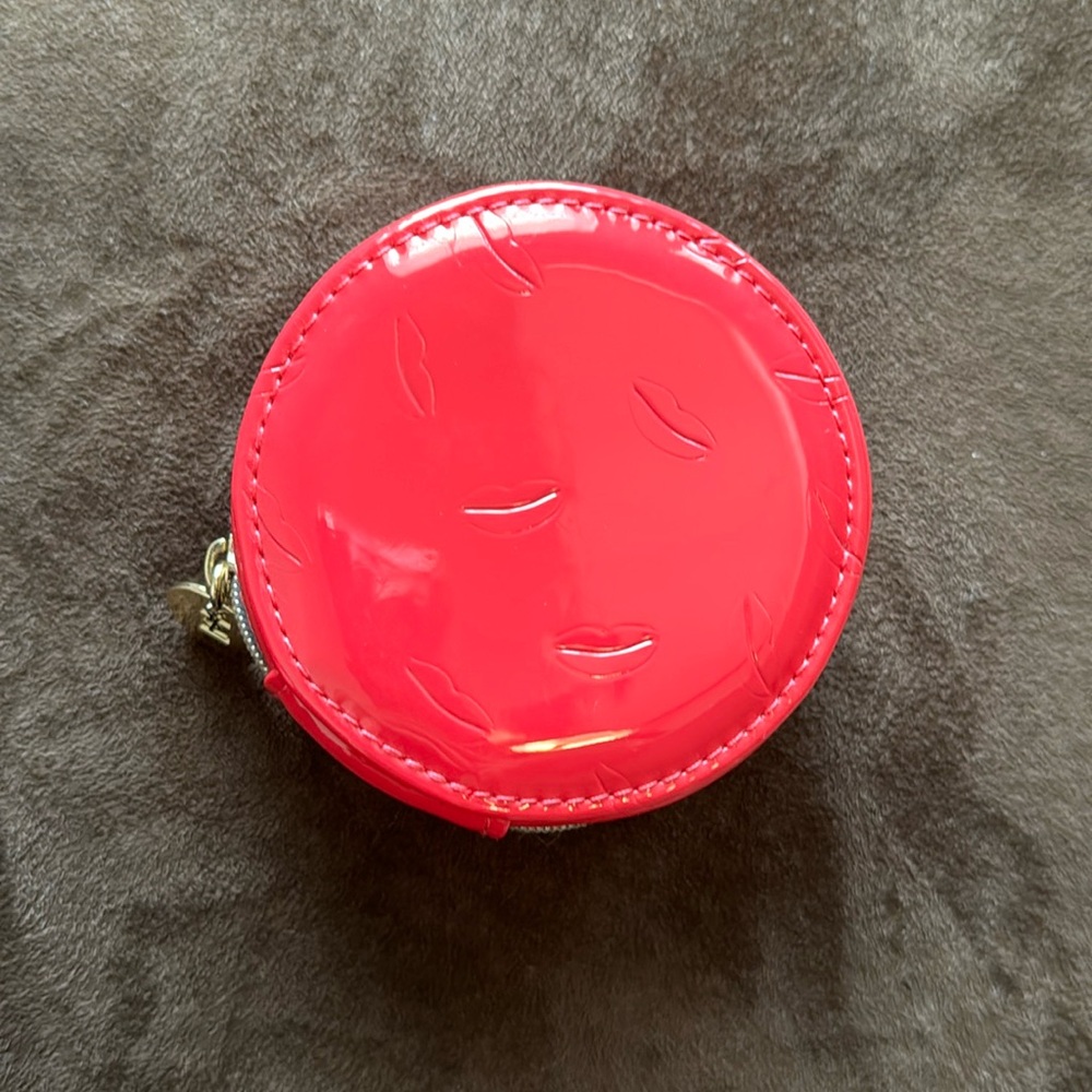 YSL Beaute Round Pouch